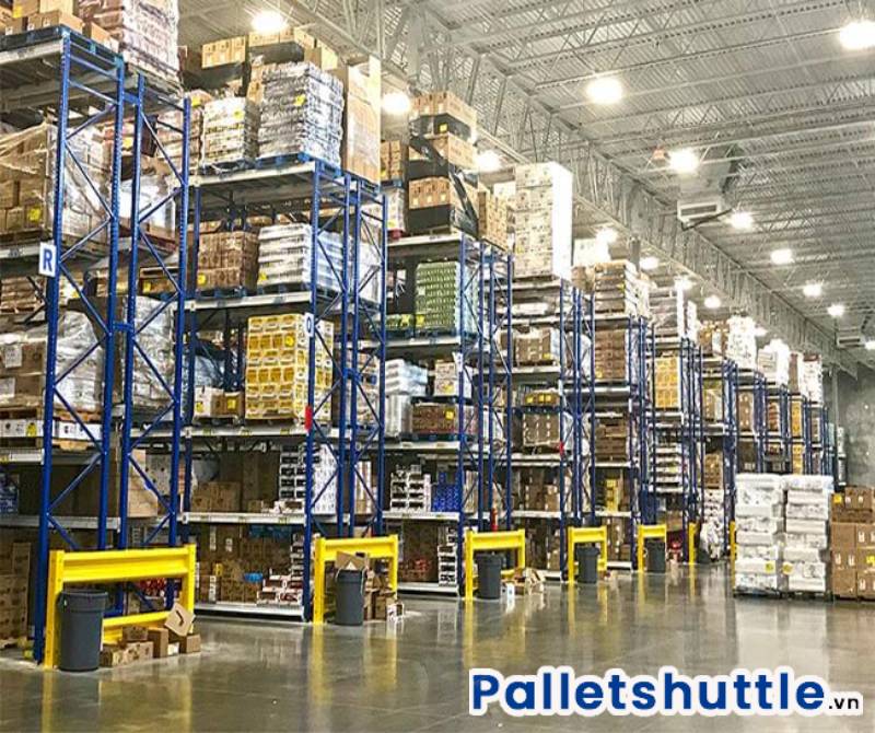 Kệ chứa hàng thông minh vận hành theo cơ chế tự động