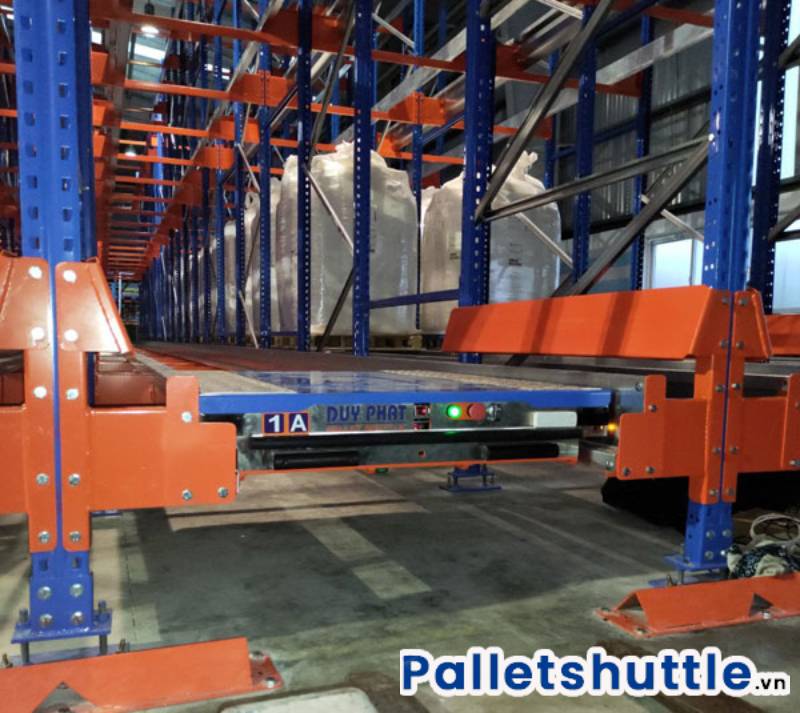 Kệ hàng Robot haibrag đảm bảo an toàn lao động