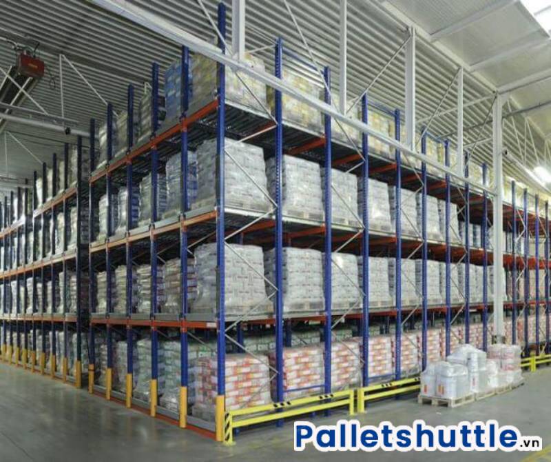 Kệ selective được ứng dụng trong nhiều kho hàng hiện nay